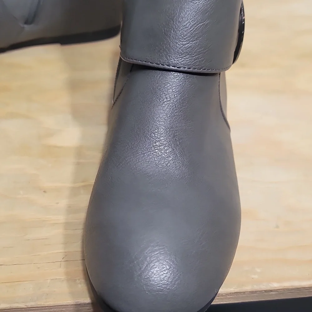 Dream Pairs Women's Paris slouch boots in grey faux leather